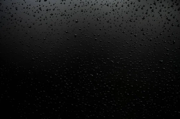 Капли Воды Полу Черном Фоне — стоковое фото