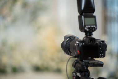 profesyonel fotoğrafçı, yakın çekim dijital kameracı