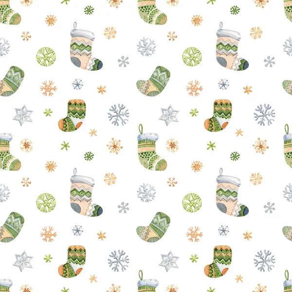 Watercolor seamless pattern. Christmas socks and snowflakes. isolated on a white background.