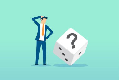 İşadamı soru sormayı, zar atmayı, soru işaretlerini, kumarı düşünüyor.