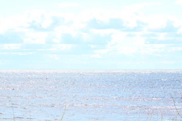 Vor Dem Hintergrund Von Seesandblasen Aus Der Meereswelle Schöner Hintergrund — Stockfoto