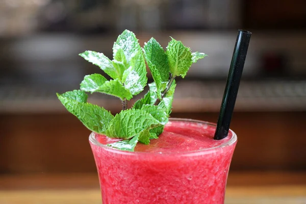 Koz yoshlarigacha qattiq jinsiy aloqa (foto)