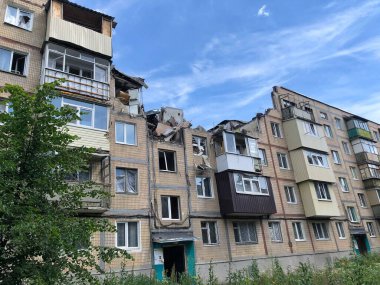 08.07. 2022, Ukraine, Kharkiv. war in Ukraine. Broken house from a rocket attack. Let's pray for Ukraine, Stop the war in Ukraine!