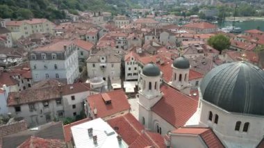 Seyahat et. Antik Kotor şehri. Karadağ. Hava görünümü.