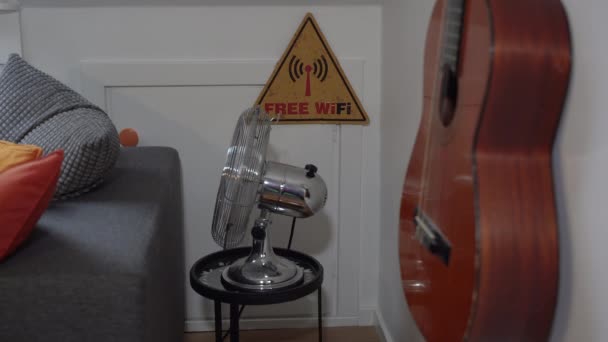 Free Wifi Sign Various Things Apartment — Stockvideo