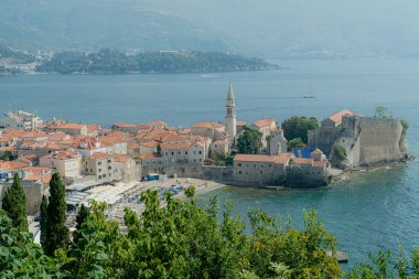 Budva. Budva şehri. Karadağ.