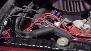 Motor. Benzin içten yanmalı motor.