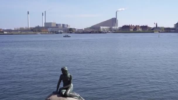 Kis Hableány Emlékműve Koppenhága Városának Nevezetessége Dánia — Stock videók