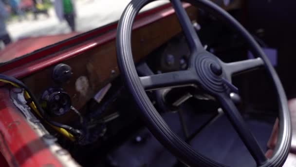 Roda Kemudi Roda Kemudi Mobil Dari Mobil Retro — Stok Video