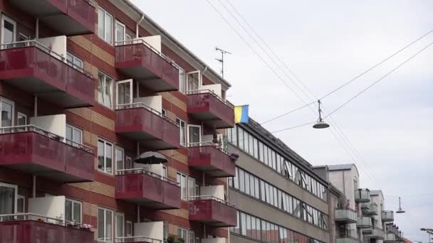 Ukrán Zászló Ukrajna Zászlója Lóg Minden Városban — Stock videók