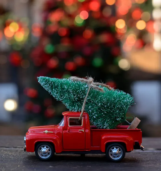 Innenraum Einer Hellweißen Weihnachtsküche Mit Roten Dekorelementen Skandinavischen Stil Weihnachtsdekoration — Stockfoto