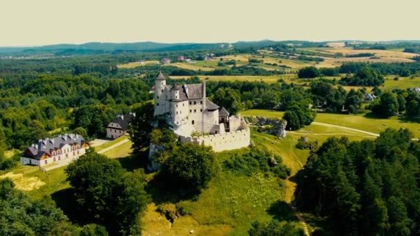 Утренний Вид Воздуха Средневековый Королевский Замок Боболице Польше Высококачественные Кадры — стоковое видео