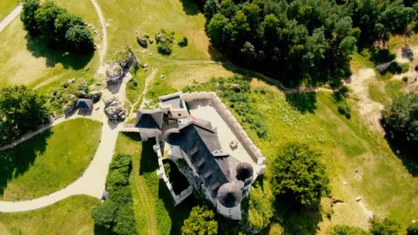 Mittelalterliche Burg Bobolice Polen Luftkonzept — Stockvideo
