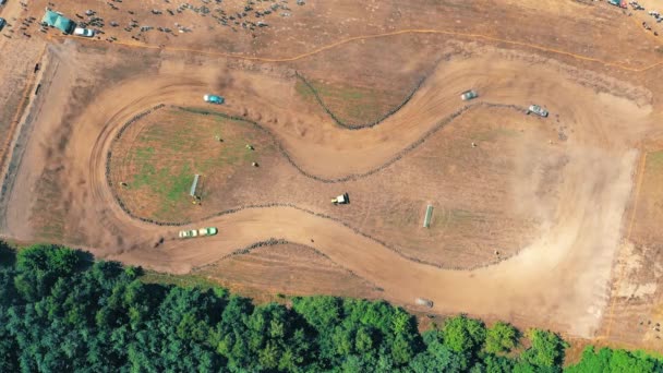 Tradycyjne Rajdowe Mistrzostwa Autocross Samochód Wyścigowy Jest Niebezpieczny Wchodzi Stromy — Wideo stockowe