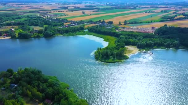 Vue Aérienne Épique Haut Bas Grand Lac Avec Eau Bleue — Video