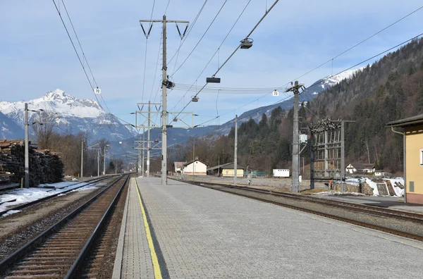 철도역 Dellach Drautal Drautal Carinthia Upper Carinthia Tracks Platform Line — 스톡 사진