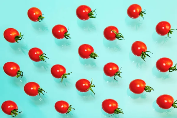 Juicy Red Cherry Tomatoes Blue Background Pattern Wallpaper Food Background — Stock Photo, Image