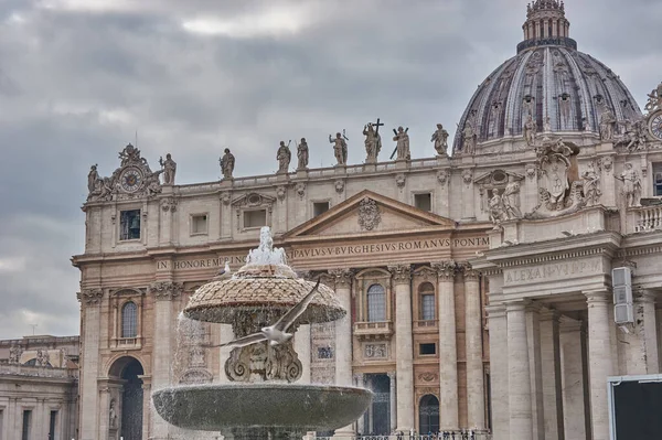 Rome Latio Italy 2021 Fountain Front Peter Basilica Rome — стокове фото