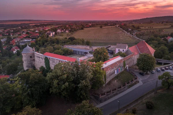 Aerial Sunset Shot Pecsvarad Fortified Church Abbey Castle Tower Gate — Stockfoto