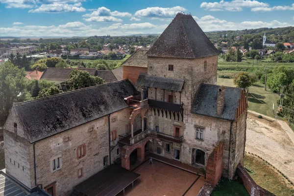 Vue Aérienne Château Médiéval Gothique Simontornya Protégeant Croix Sur Rivière — Photo