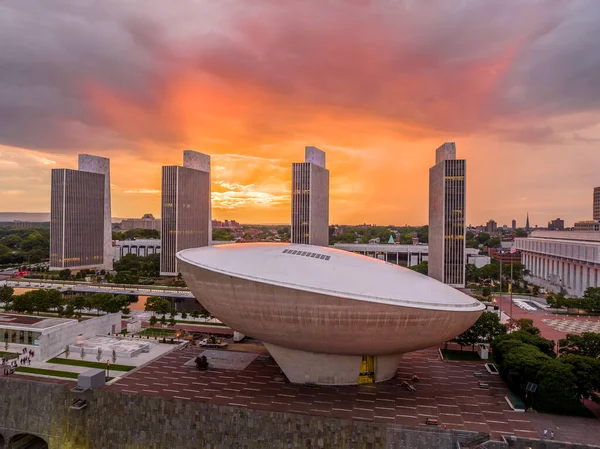 Stunning Rain Colorful Sunset Egg Performing Art Center New York — Stock Photo, Image