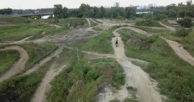 Şehirdeki motosiklet parkı.