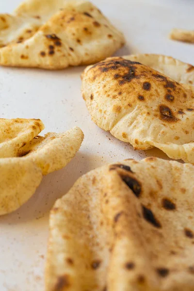 Freashly baked arab flatbreads — Stock Photo, Image