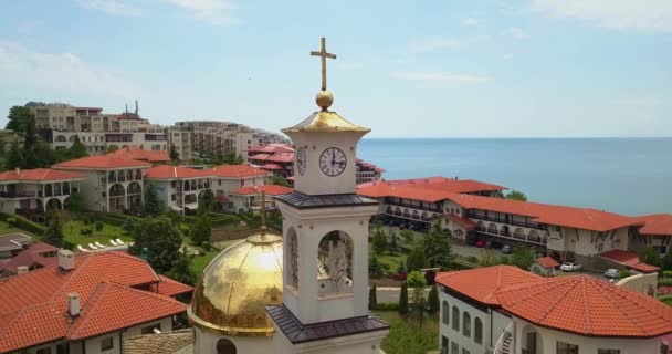 Bulgaristan 'ın Sveti Vlas kentindeki Ortodoks Saint Vlasiy Kilisesi — Stok video