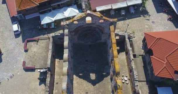 Ruinen der byzantinischen Kirche der Heiligen Sophia in der Altstadt von Nessebar — Stockvideo