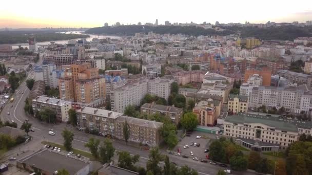 Sunset in the old town of kiev — Stock Video