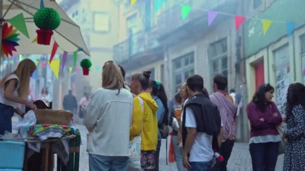Porto Portugalsko 2022 Lidé Pouliční Kavárně Sao Joao Festival Velmi — Stock video