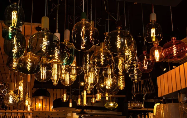 Led Modern Edison Lights Bulbs Display Store Lighting Department — Stockfoto
