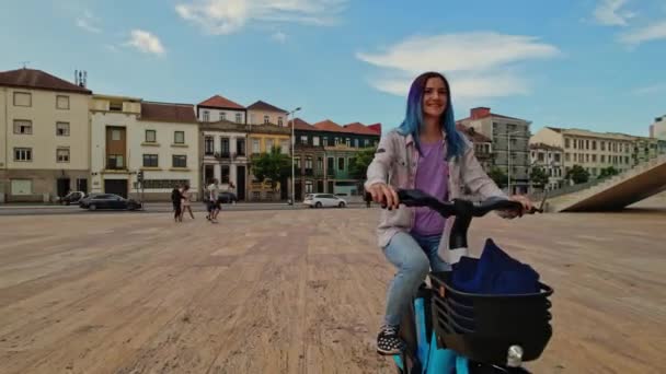 Woman Riding Rent Electric Bicycle Urban Style Green Energy City — Stockvideo