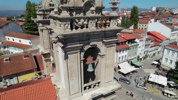 Vista Del Círculo Aéreo Iglesia Santa Cruz Centro Histórico Braga — Vídeo de stock