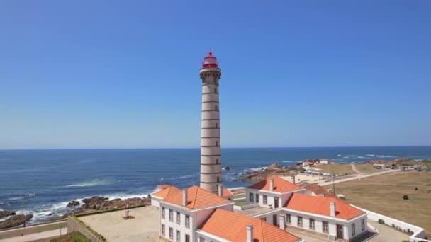 Vista Aérea Sobre Farol Leca Palmeira Perto Oceano Atlântico Matosinhos — Vídeo de Stock