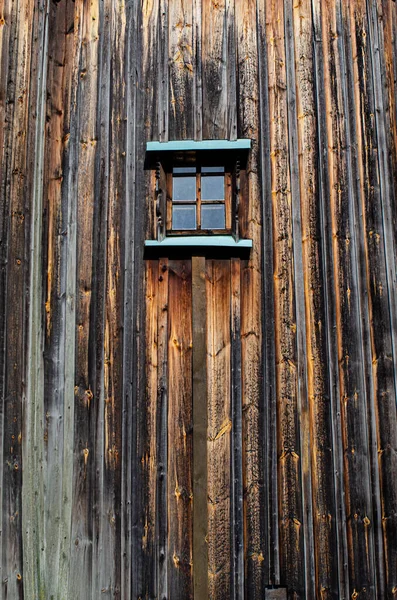 Вікно Вінтажними Закритими Віконцями Старій Ліпнині Стіни Вікно Дерев Яними — стокове фото