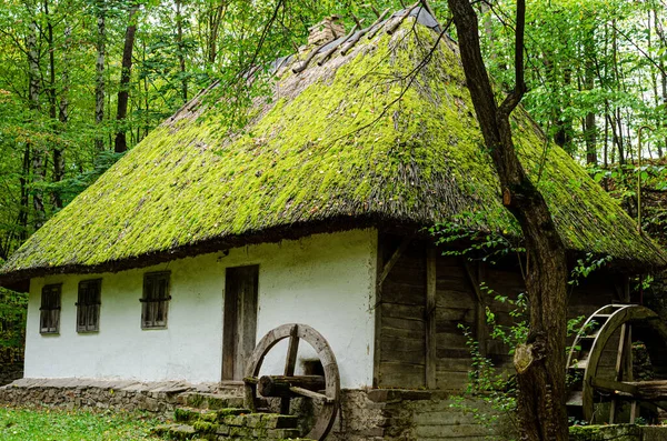 Starożytny Tradycyjny Ukraiński Dom Wiejski Pyrohiv Pirogovo Wsi Pobliżu Kijowa — Zdjęcie stockowe