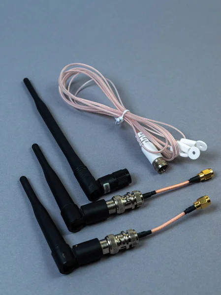Antenner Cellulära System Med Wifi Hotspot För Routern — Stockfoto
