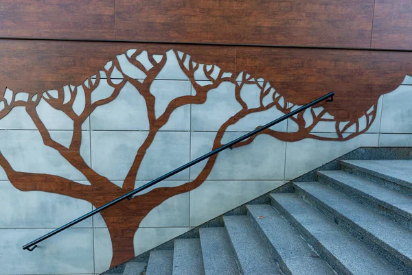 의벽에 돋을새김으로 가지들 — 스톡 사진