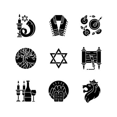 Yahudilik, beyaz uzaya dizilmiş siyah sembolleri simgeler. Shofar, Shophar. Yahudi dua şalı. Elma ve bal küpü. Hayat ağacı. David Star. Tevrat parşömeni. Siluet sembolleri. Vektör izole illüstrasyonu