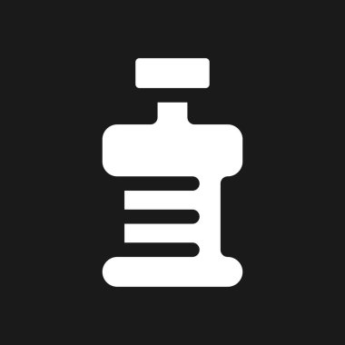 Fitness şişesi koyu mod glyph ui simgesi. Sağlıklı ve aktif bir yaşam tarzı. Kullanıcı arayüzü tasarımı. Siyah uzayda beyaz siluet sembolü. Ağ ve cep telefonu için sağlam bir resim. Vektör izole illüstrasyonu