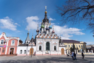 Saratov, Rusya 30 Mart 2019 - Tanrı 'nın Annesi İkonunun Tapınağı Saratov' daki Üzüntülerimi Doyur