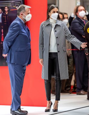 Madrid, İspanya - 19 Ocak 2022 İspanya Kralı ve Kraliçesi, Don Felipe ve Doa Leticia FITUR 'un yeni sürümünün açılışını yaptılar. Madrid 'de Uluslararası Turizm Fuarı