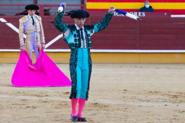 Madrid, İspanya 2 Nisan 2022 'de Madrid' deki El Alamo boğa ringinde düzenlendi. Cesur boğaların dövüşü.