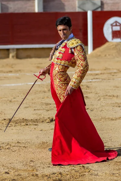 Madrid, İspanya - 9 Nisan 2022: Miraflores de la Sierra 'da Chenel Kupası. Yarışmada boğa güreşçisi Perez Mota.