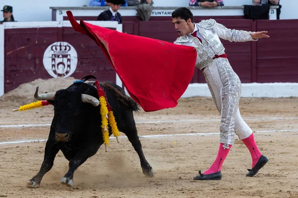 Μαδρίτη Ισπανία Απριλίου 2022 Bullfight San Martin Valdeiglesias Ταυρομάχος Δεκανίκι — Φωτογραφία Αρχείου