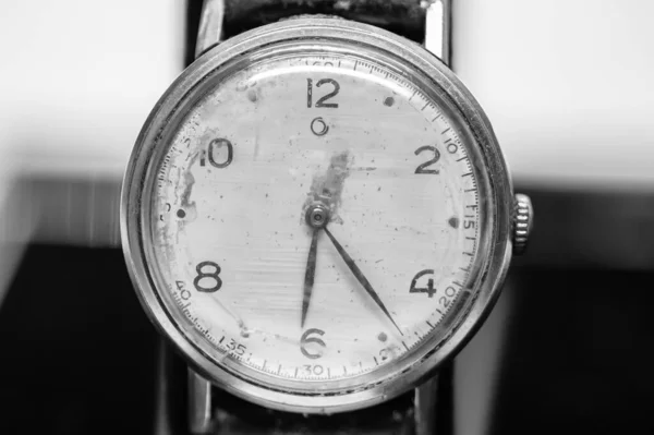 Macro Photo Men Watch Clock Hands Antique Clock Black White — Stockfoto