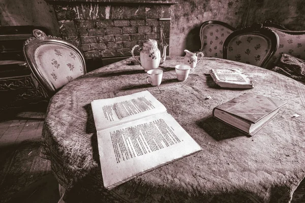 Urbex, Belçika 'da terk edilmiş eski bir ev..