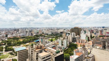 Sao Paulo Brezilya 'nın silueti, Farol Satander binasından alındı..