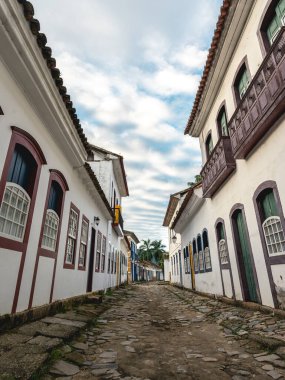 Şehir merkezinde, Paraty RJ Brezilya 'nın tarihi merkezinin sokaklarında..